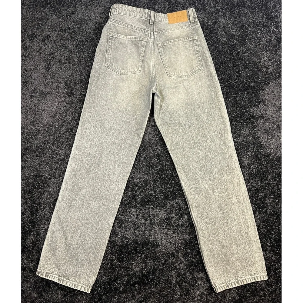 & Denim H&M 90s Straight Leg Ultra High Waist Jeans Size‎ 6 Gray Denim Acid Wash